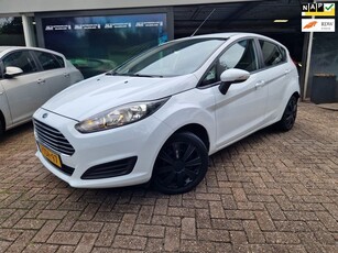 Ford Fiesta 1.0 Style 2E EIGENAAR 12 MND GARANTIE