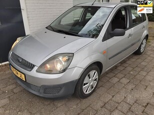 Ford Fiesta 1.3-8V Champion