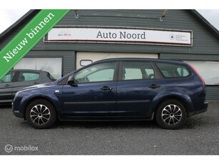 Ford Focus Wagon 1.6-16V Champion AIRCO CRUISE NAVI