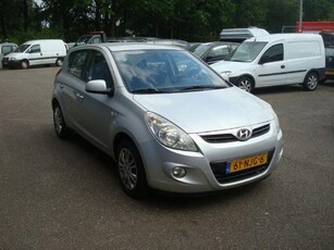 Hyundai I20 1.2i DynamicVersion - AUTO IS ALLEEN VOOR