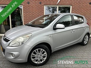 Hyundai i20 1.2i DynamicVersion VERKOCHT! NIEUWE APK /