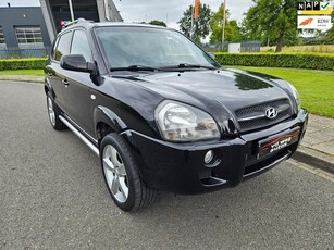 Hyundai Tucson 2.0i Dynamic leer navi 18 inch