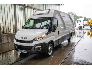 Iveco Daily 35S17+CAISSE POUSSIN/CHICKEN/KUIKEN/KÛKEN