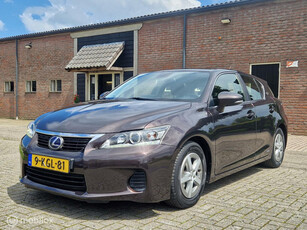 Lexus CT 200h Hybrid/ Camera/ Alcantara/ Xenon