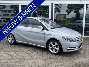 Mercedes-Benz B-Klasse 180 Ambition 50% deal 5.975,- ACTIE