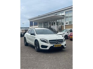 Mercedes-Benz GLA-klasse 180 AMG Night Edition Plus AMG