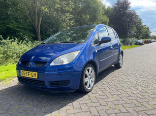 Mitsubishi Colt 1.5 d'Azur met nieuwe apk.