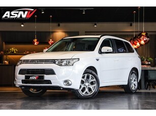 Mitsubishi Outlander 2.0 PHEV Instyle+, 203 PK