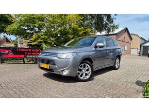 Mitsubishi Outlander 2.0 PHEV Instyle+ full leder-achteruit