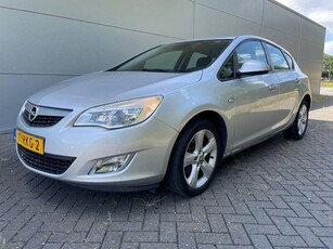 Opel Astra (bj 2011, automaat)