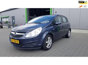 Opel Corsa 1.2-16V Business Rijdt en schakelt goed Nette