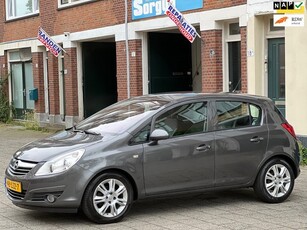 Opel Corsa 1.2-16V Cosmo-airco-automaat-elek ramen