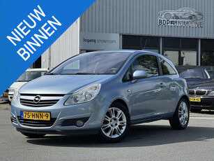 Opel Corsa 1.4-16V Cosmo AIRCO/CRUISE/LM VELGEN