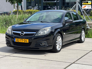 Opel Vectra GTS 2.2-16V | Leder sportstoelen | 17 inch | Navigatie | Climate Controle