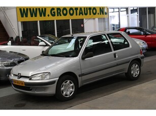 Peugeot 106 1.1 XTX Elektrische ramen, Getint glas