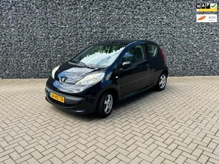 Peugeot 107 1.0-12V XS