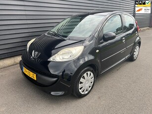 Peugeot 107 1.0-12V XS 1E EIGENAAR Lage KM APK t/m 15-11-25!