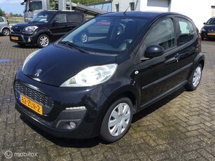 Peugeot 107 1.0 Active - 5 deurs - airco apk sep '25