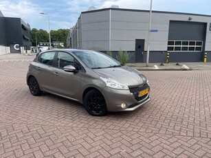 Peugeot 208 1.2 VTi Envy volledig onderhouden apk clima