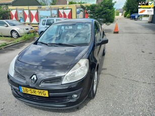 Renault Clio 1.4-16V Dynamique Luxe