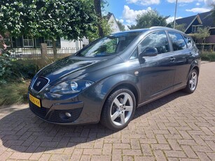 Seat Altea XL 1.8 TFSI Style Auto loopt op 3 cilinders