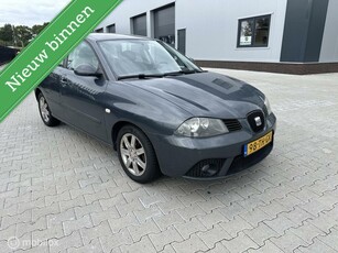 Seat Ibiza goed onderhouden nieuwe banden vaste prijs