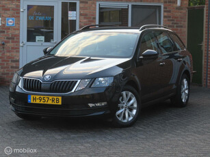 Skoda Octavia Combi 1.5 TSI Greentech Business Edition, Automaat, Trekhaak