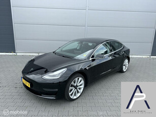 Tesla Model 3 Long Range 75 kWh Zwart 19 Performance Wheels