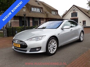 Tesla Model S 90D