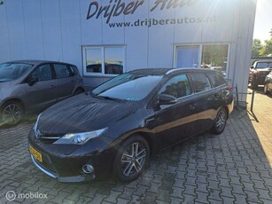 Toyota Auris 1.8 Hybrid Lease+