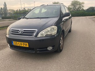 Toyota Avensis Verso 2.0i Linea Sol 7p. / Climate / Elek