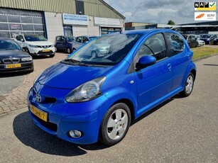 Toyota Aygo 1.0-12V Dynamic Blue airco NAP!