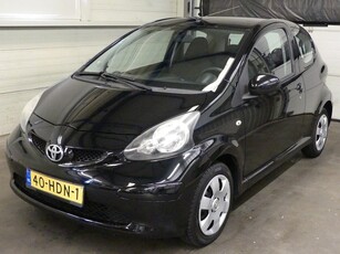 Toyota Aygo 1.0-12V + - Mooie auto - Dealer onderhouden