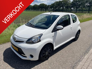 Toyota Aygo 1.0 VVT-i Dynamic 2012 Led 102444 km !!