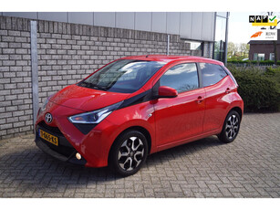 Toyota Aygo 1.0 VVT-i X-Joy 5 Deurs Clima Navi Apple Car Play Camera Stoelverwarming Snelheid Begrenzer Elektrische Ramen LMV.