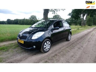 Toyota Yaris 1.0 VVTi Spirit