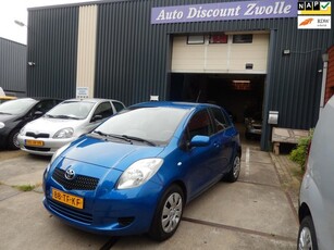 Toyota Yaris 1.3 VVTi Sol MMT AUTOMAAT /// AIRCO ///