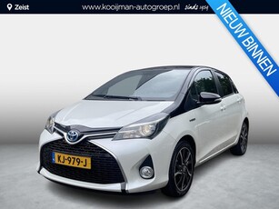 Toyota yaris 1.5 hybrid Bi-Tone