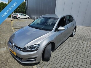 Volkswagen Golf 1.2 TSI CUP Edition Cup uitvoering !!