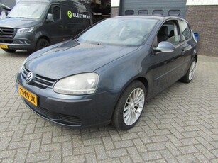 Volkswagen Golf 1.6 FSI Comfortline (bj 2005)