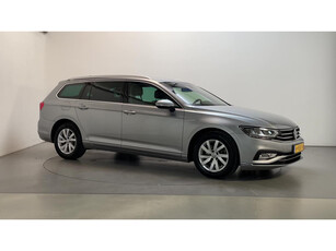 Volkswagen Passat Variant 1.5 TSI 150pk DSG Comfort Business Navigatie Parkeersensoren Camera