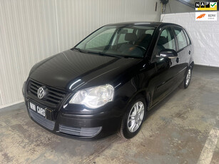 Volkswagen Polo 1.2-12V Optive 5 drs