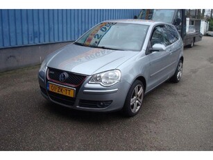 Volkswagen Polo 1.4-16V Optive - GTI look - Wordt