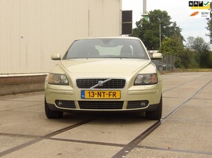 Volvo S40 2.4i Exclusive Automaat Trekhaak Navi Airco Nap