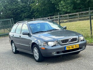 Volvo V40 2.0 Europa /Xenon/Trekhaak/