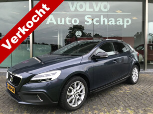 Volvo V40 Cross Country 1.5 T3 Polar+ Luxury Automaat | Rijklaar incl 12 mnd Bovag | 14.000 km ! Panoramadak Keyless Camera Trekhaak