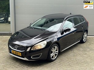 Volvo V60 1.6 T3 Momentum l Navi l Climate l ACC l Lane