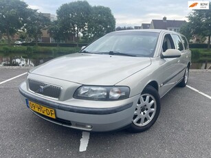 Volvo V70 2.4 Comfort Line CLIMATE CONTROL TREKHAAK