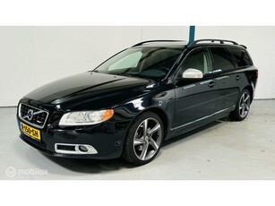 Volvo V70 2.5T R-Design AUTOMAAT / LEER