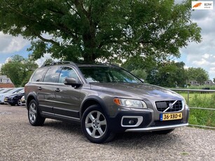 Volvo XC70 2.4 D5 Summum Automaat + Schuif/kanteldak +